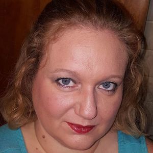 Meet your Posher, Carrie