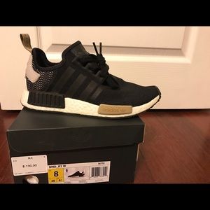 Womans adidas NMD R1 in black