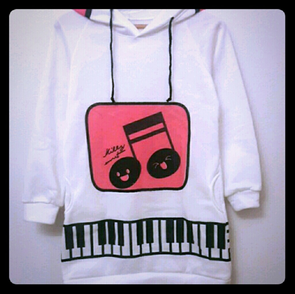 Headphone print hoodie