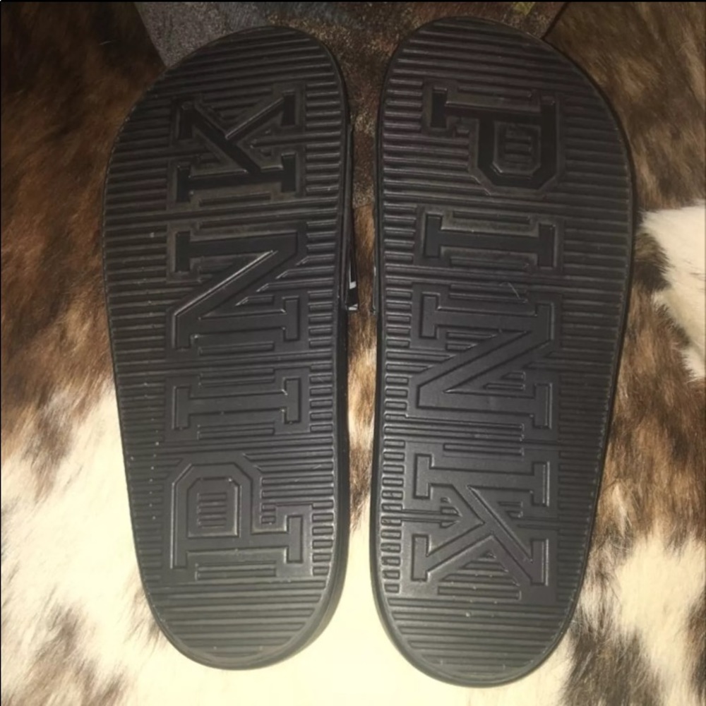 Victoria's Secret PINK Slides - Picture 2 of 4