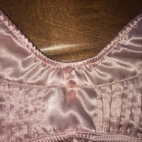 Pink silky top - Picture 3 of 4