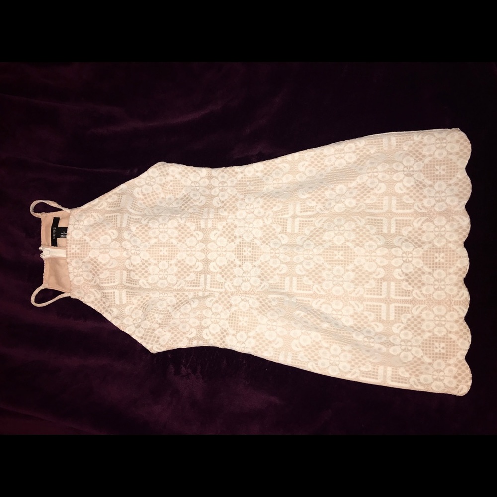 Forever 21 Lace Bodycon Dress