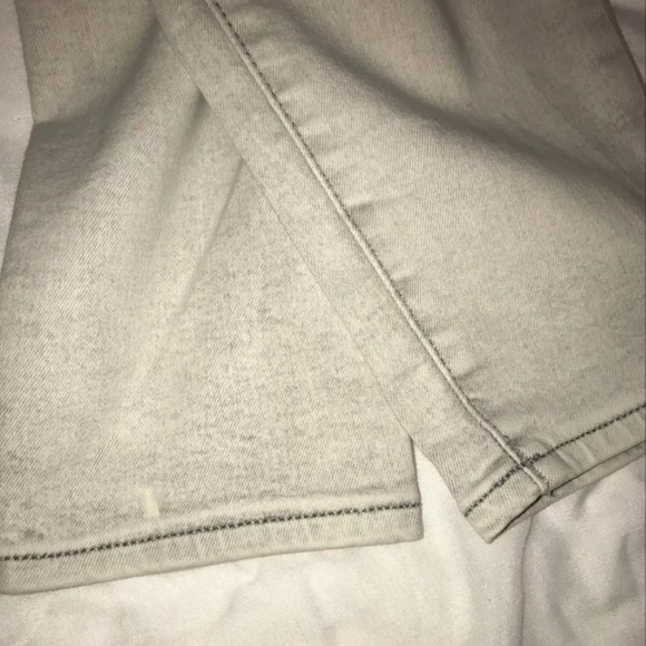 Mid rise washed out jeans - Picture 3 of 3