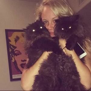 Meet your Posher, Courtney