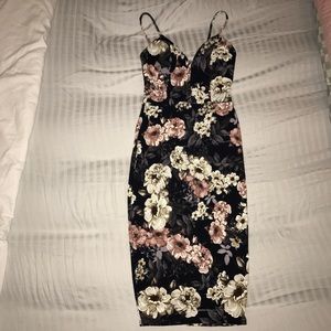 Windsor- Floral Midi Dress