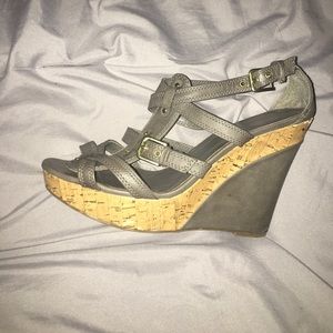 Gray Wedges