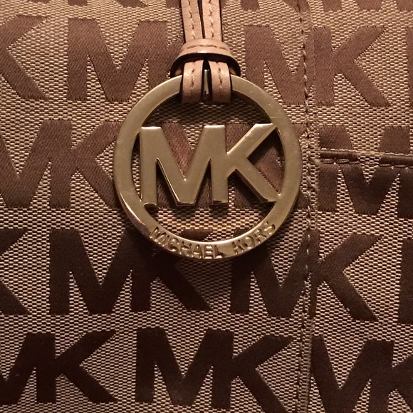 MICHAEL KORS - Picture 2 of 6