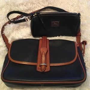 Dooney and Bourke classic handbag with wristlet