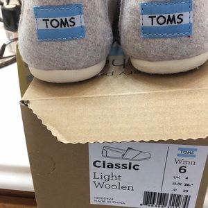 Toms wool slip ons