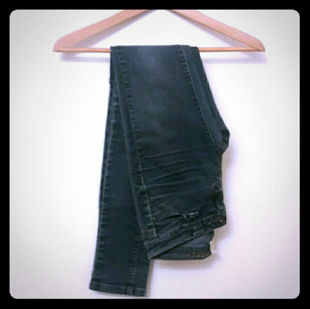 Skinny jeans