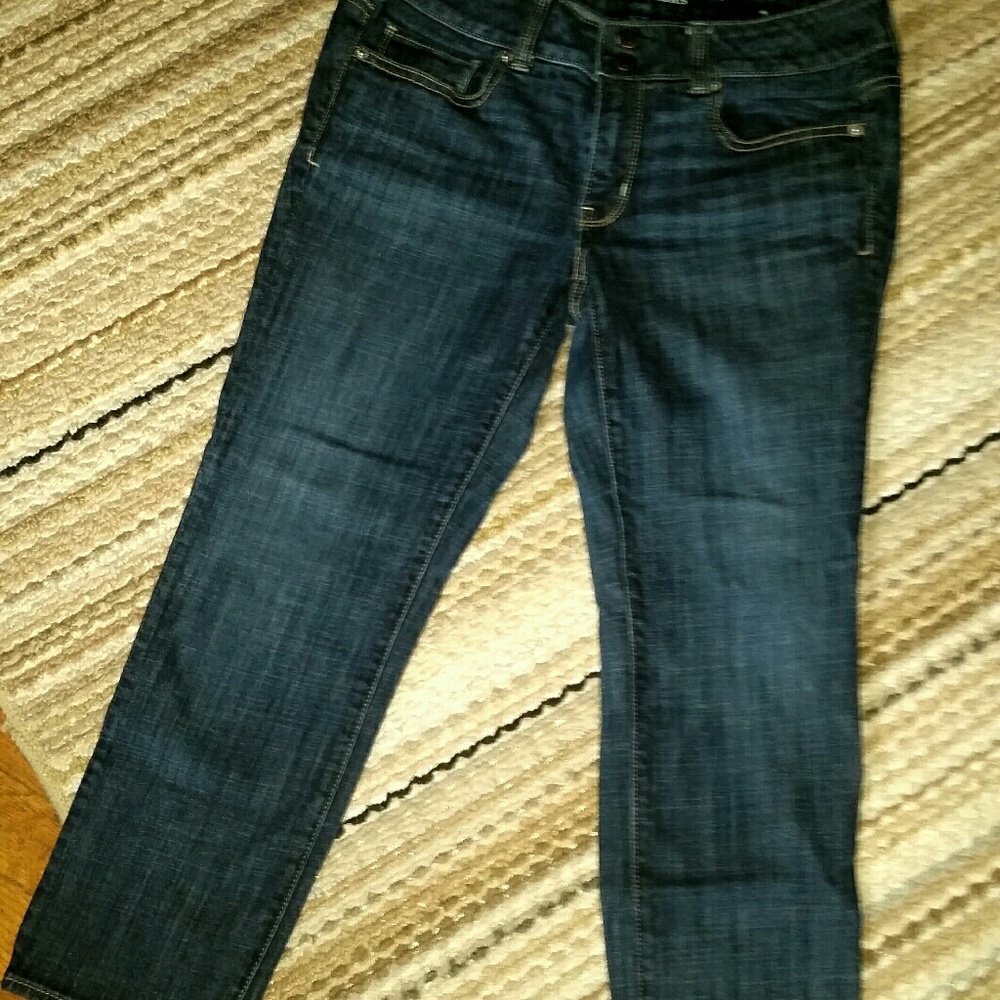American Eagle Crop Jeans