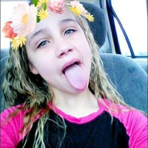 Meet your Posher, Alexis