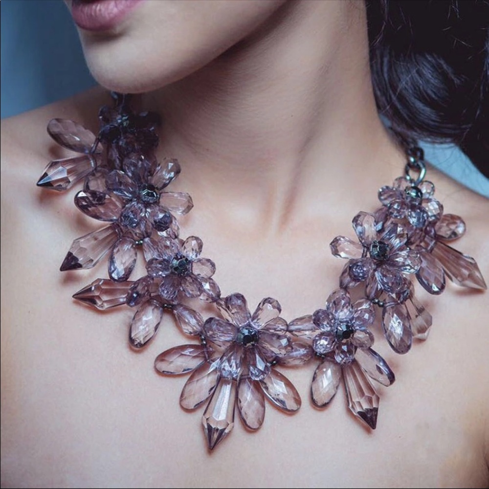 Statement Necklace - Picture 2 of 6