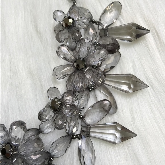 Statement Necklace - Picture 5 of 6
