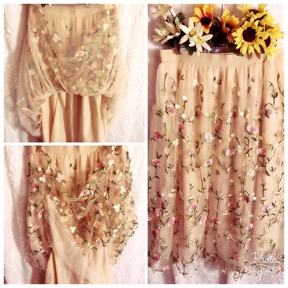 Floral Embroidered Maxi Skirt - Picture 2 of 8