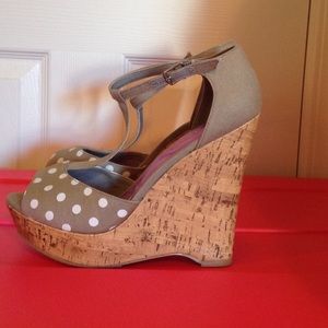 Polka dot wedge sandals
