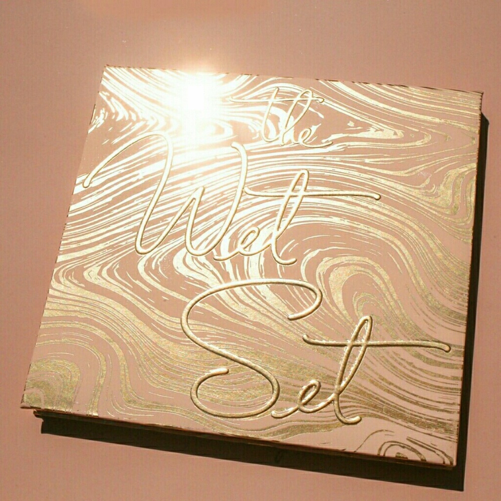 [SOLD] Wet set [SOLD]