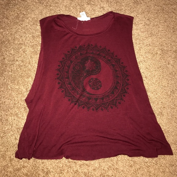 Crop top - Picture 1 of 1