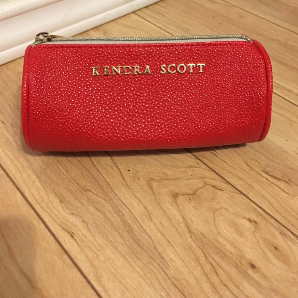 Kendra Scott makeup bag