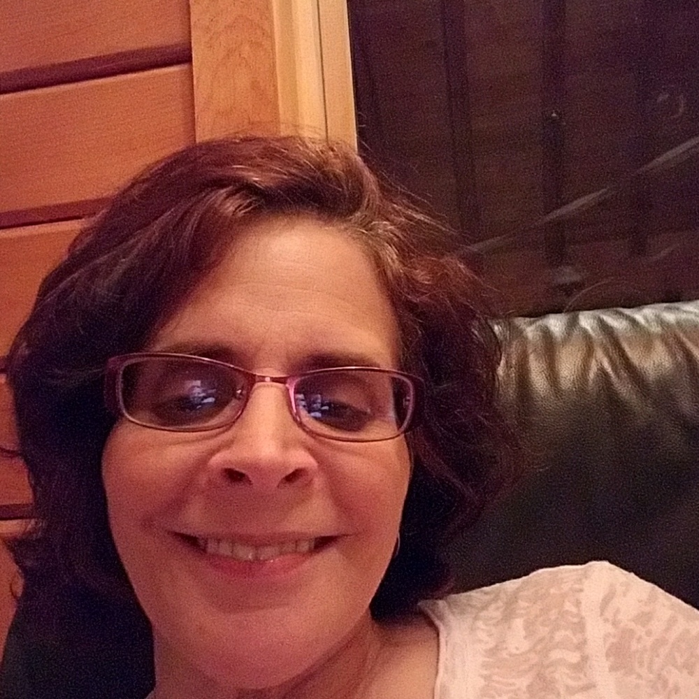 Meet your Posher, Candice