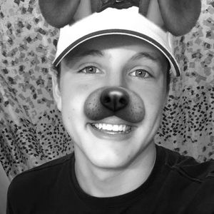 Meet your Posher, Cameron