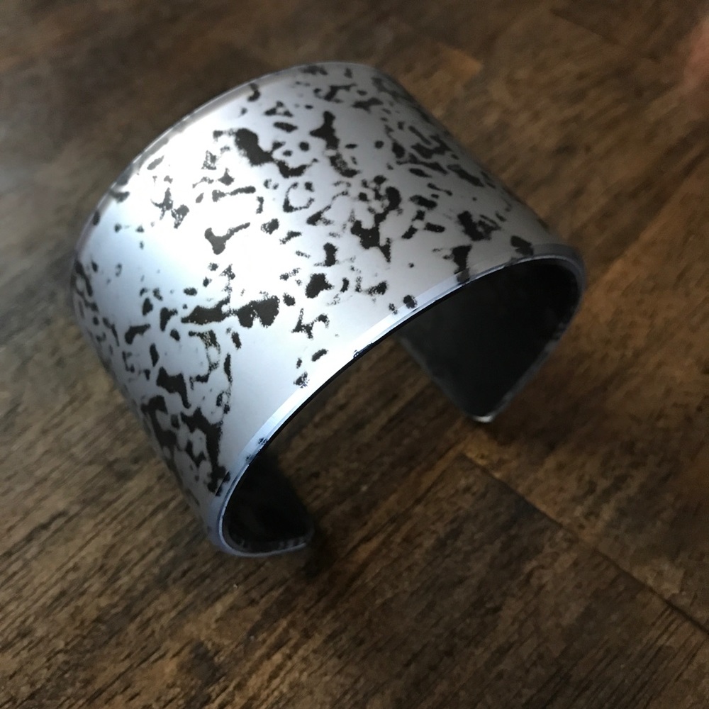 Color by Amber cuff - Picture 2 of 2