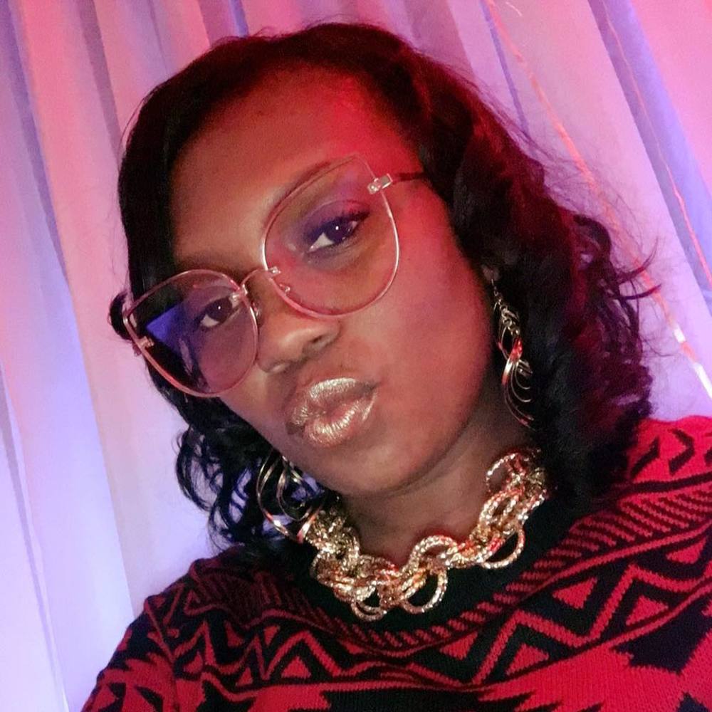 Meet your Posher, Msleggz