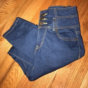 High waisted jeans