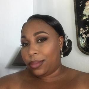 Meet your Posher, Ebony