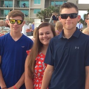 Meet your Posher, Alison