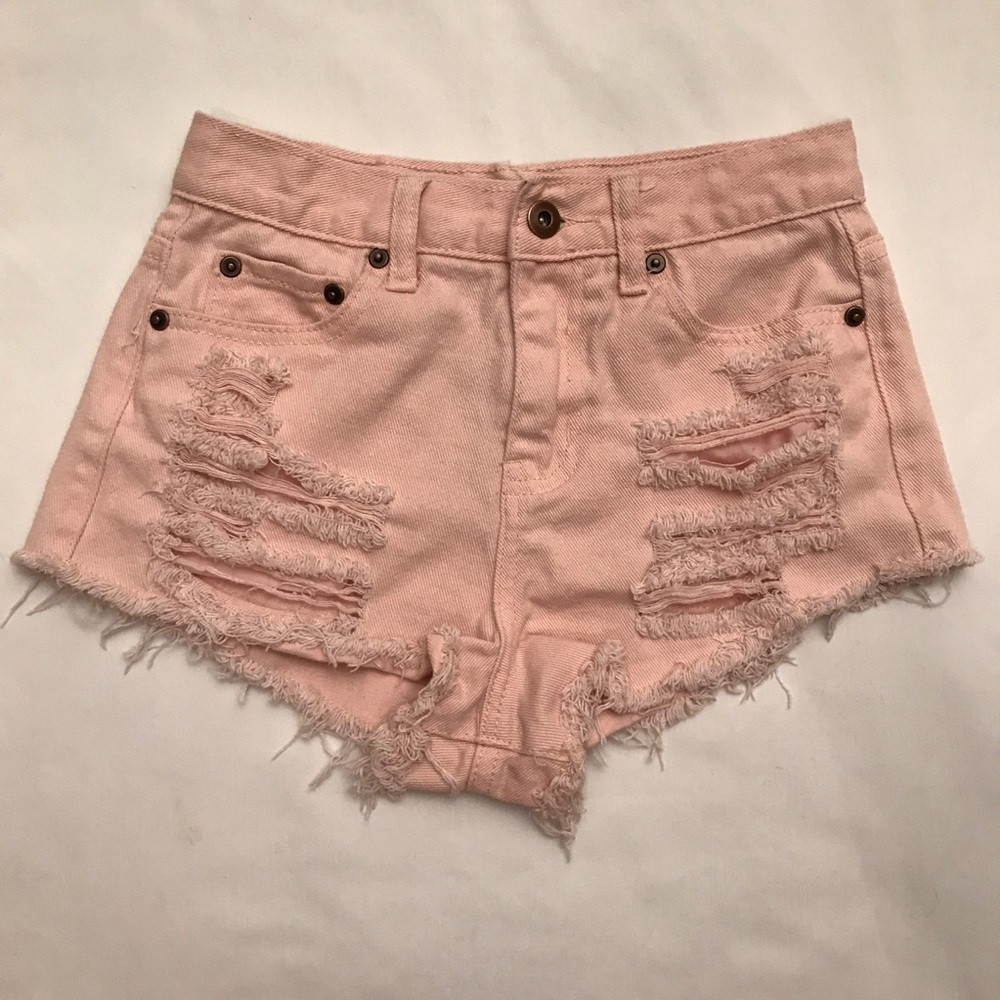 Women’s Forever 21 Pink Destroyed Shorts Size 24