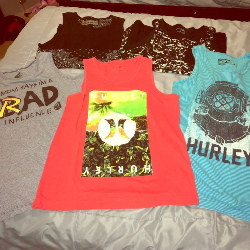 SALE🎈Bundle of Hurley, Volcom Tanks