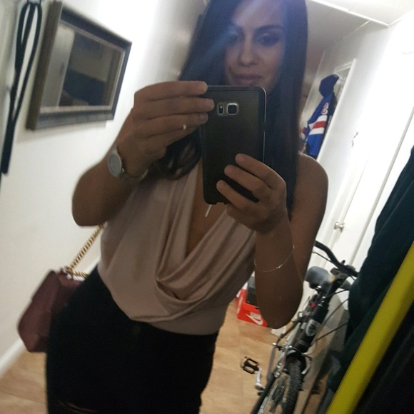 Meet your Posher, Alyssa - Picture 1 of 1