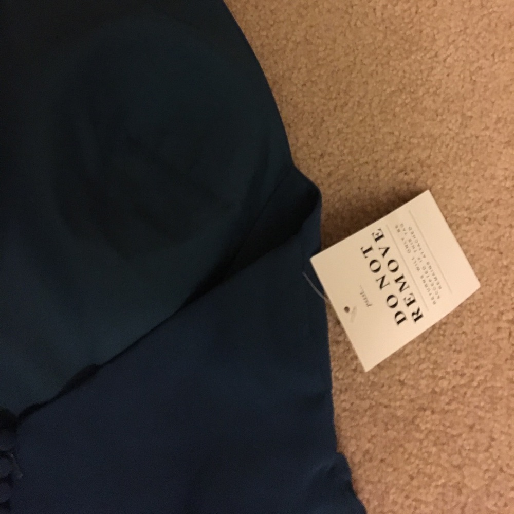 Open back PROM DRESS - Picture 4 of 6