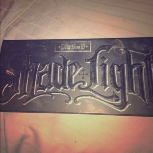 Kay von d shade and light contour Pallet!