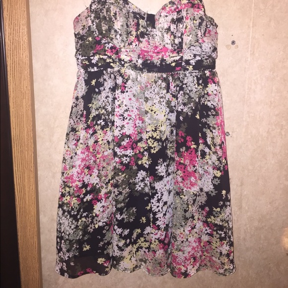 Dress! - Picture 2 of 2