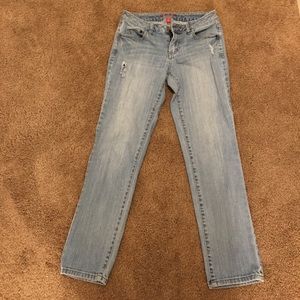 Elle light wash jeans