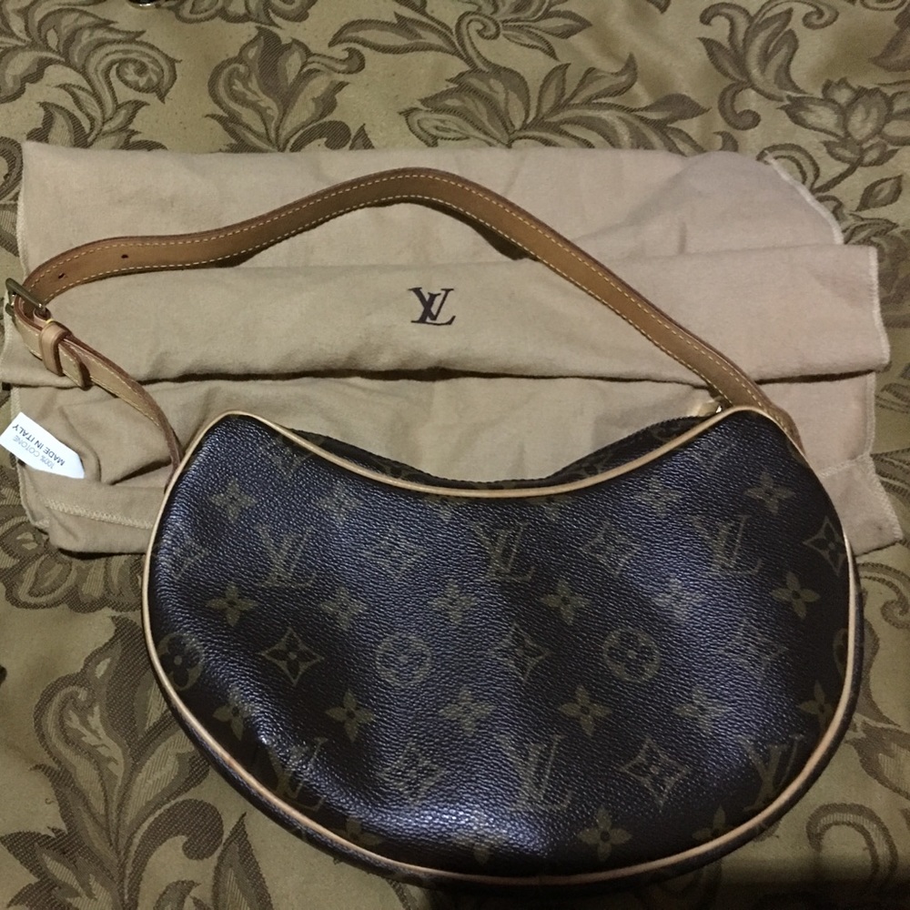 LV handbag Authentic Authentic