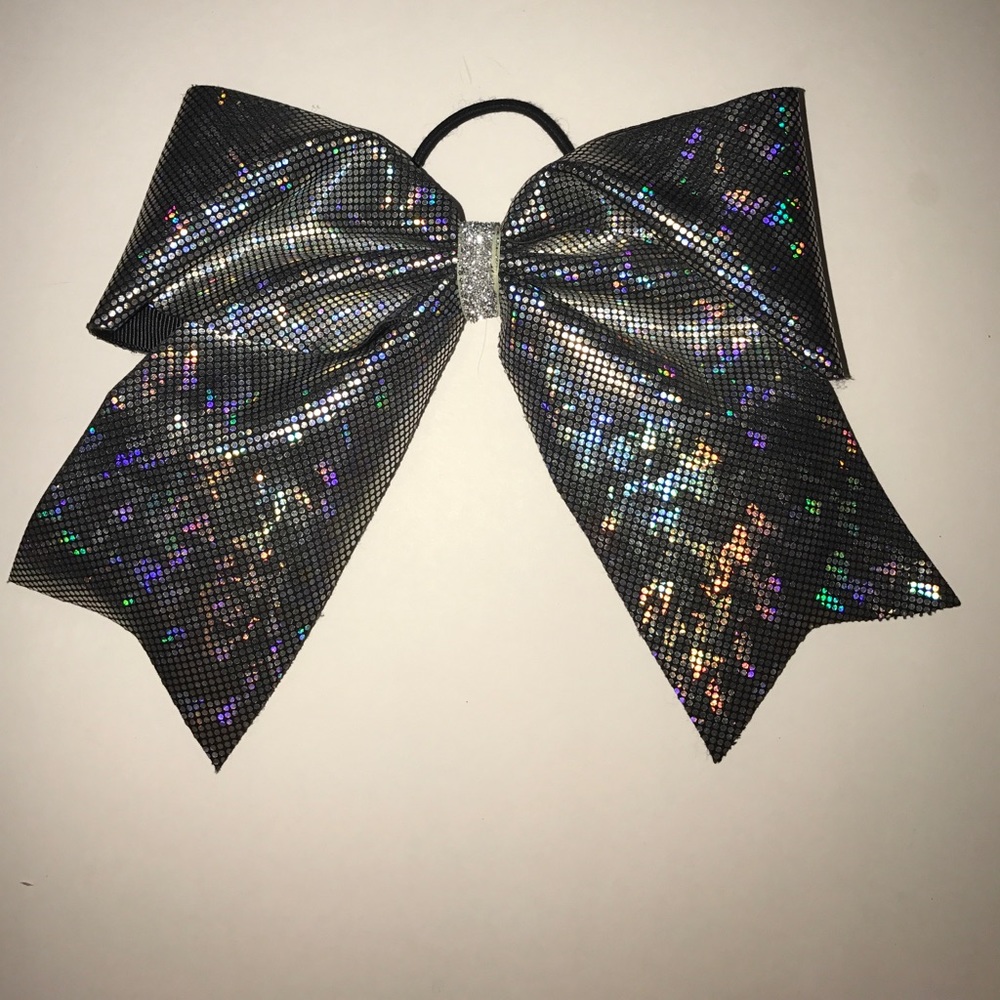 New silver cheer bow !