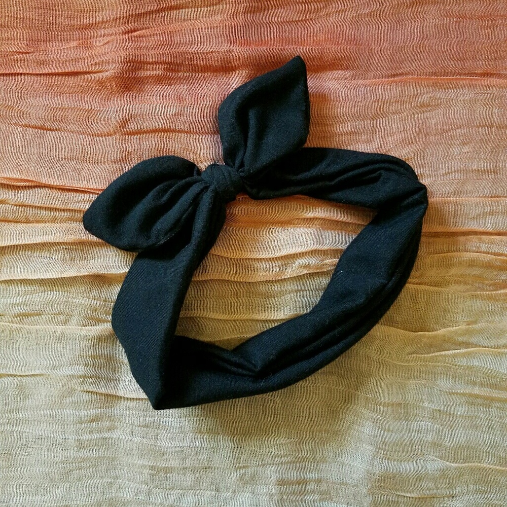 American Eagle Outfitters Black Bow Headband