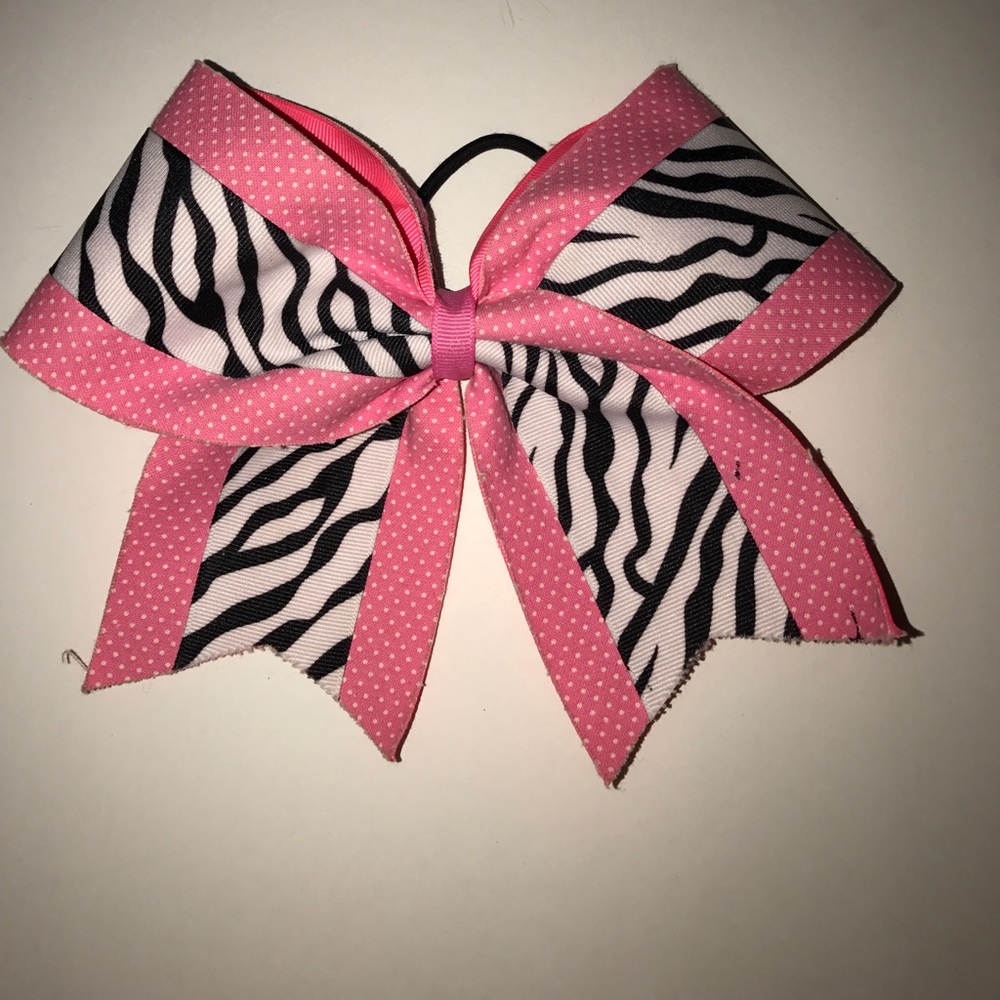 New crazy patterned cheer bow !