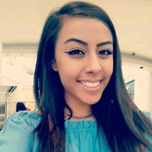 Meet your Posher, Isela