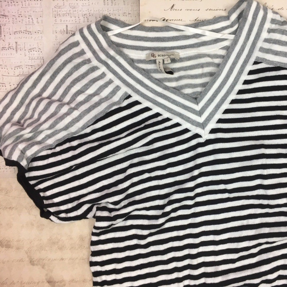 BCBG Generation Tunic Striped V Neck Knit Dolman - Picture 3 of 6