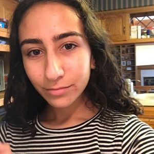 Meet your Posher, Dahlia