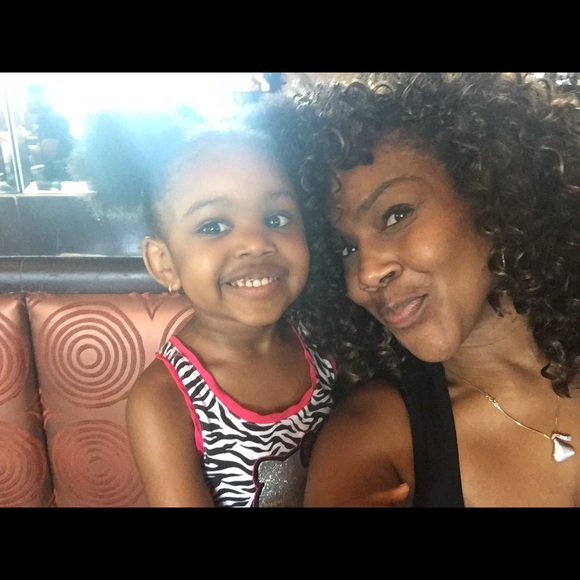 Meet your Posher, Tracy - Picture 7 of 7