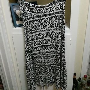 Lularoe black white print maxi skirt sz m
