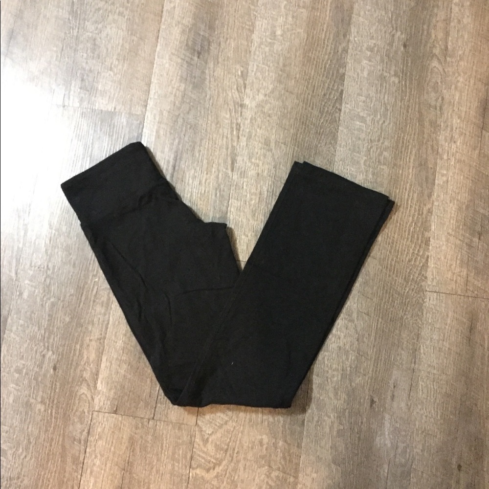 NWOT. Old Navy girls medium yoga pants