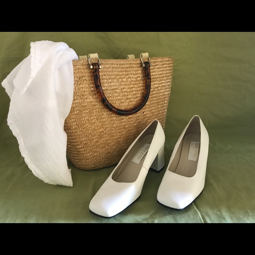 Vintage White Premium Leather Cathy Jean shoes