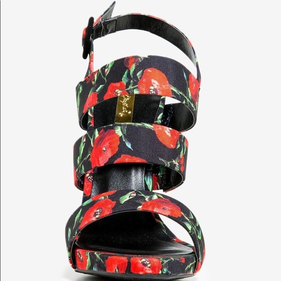 👠NEW! Paradise City Heel👠 - Picture 2 of 8