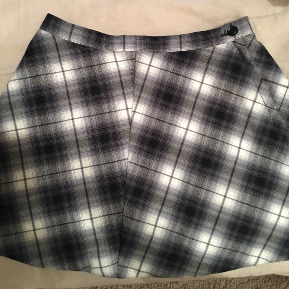plaid skirt